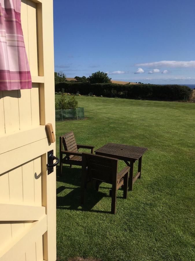 The Hawthorn Shepherds Hut Eyemouth Exterior foto